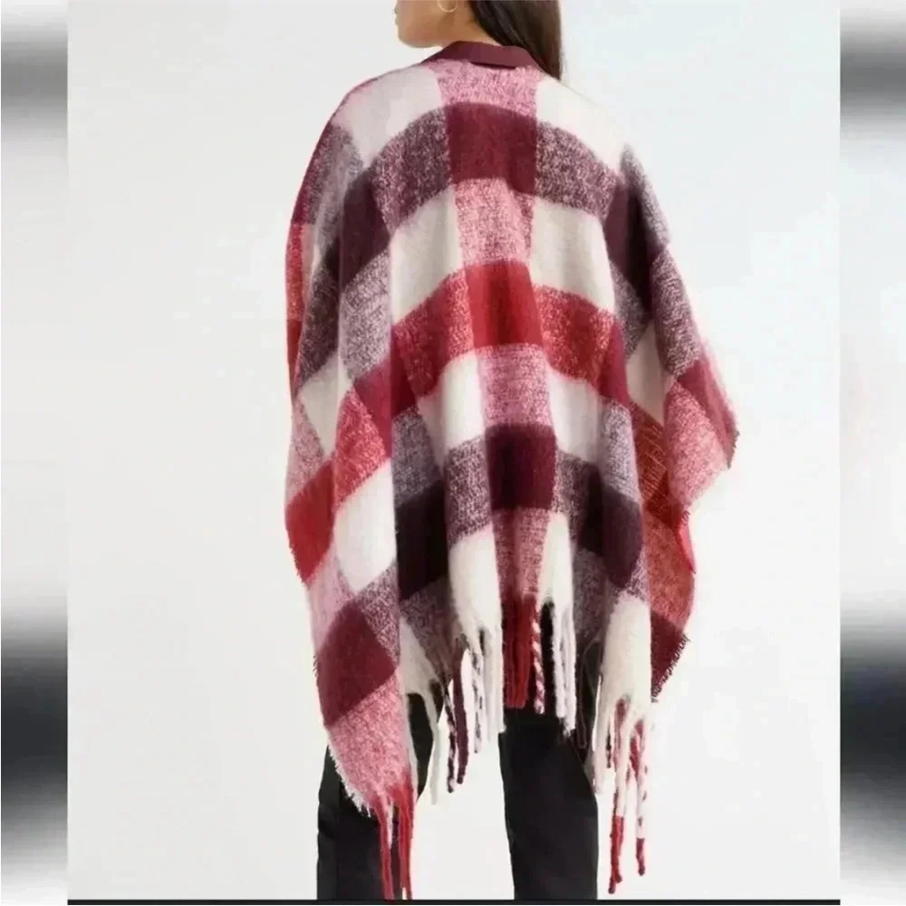 Plaid Pink and White Fringe Shawl